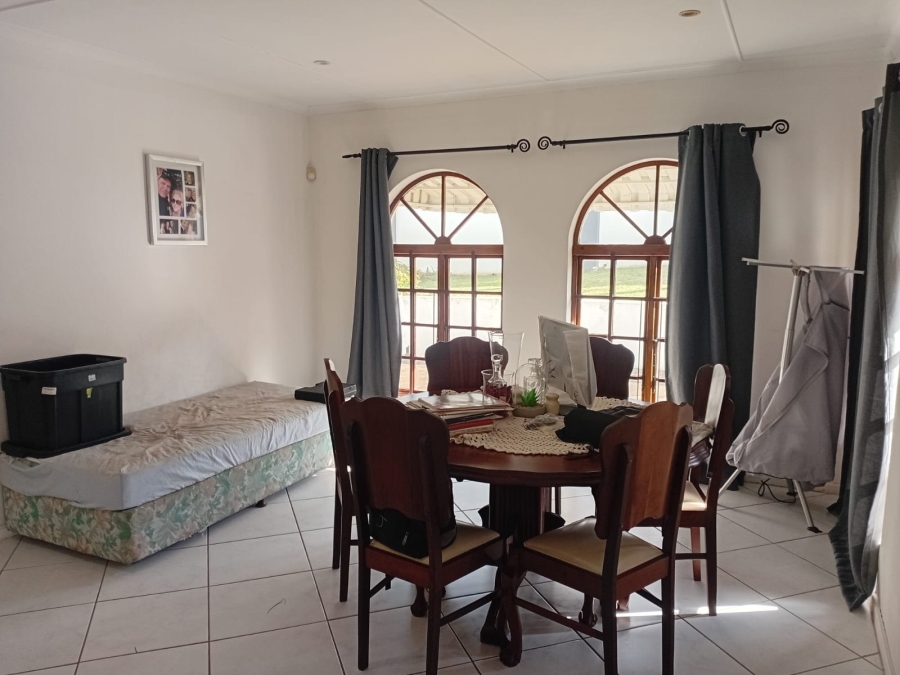 To Let 3 Bedroom Property for Rent in Beacon Bay North Eastern Cape